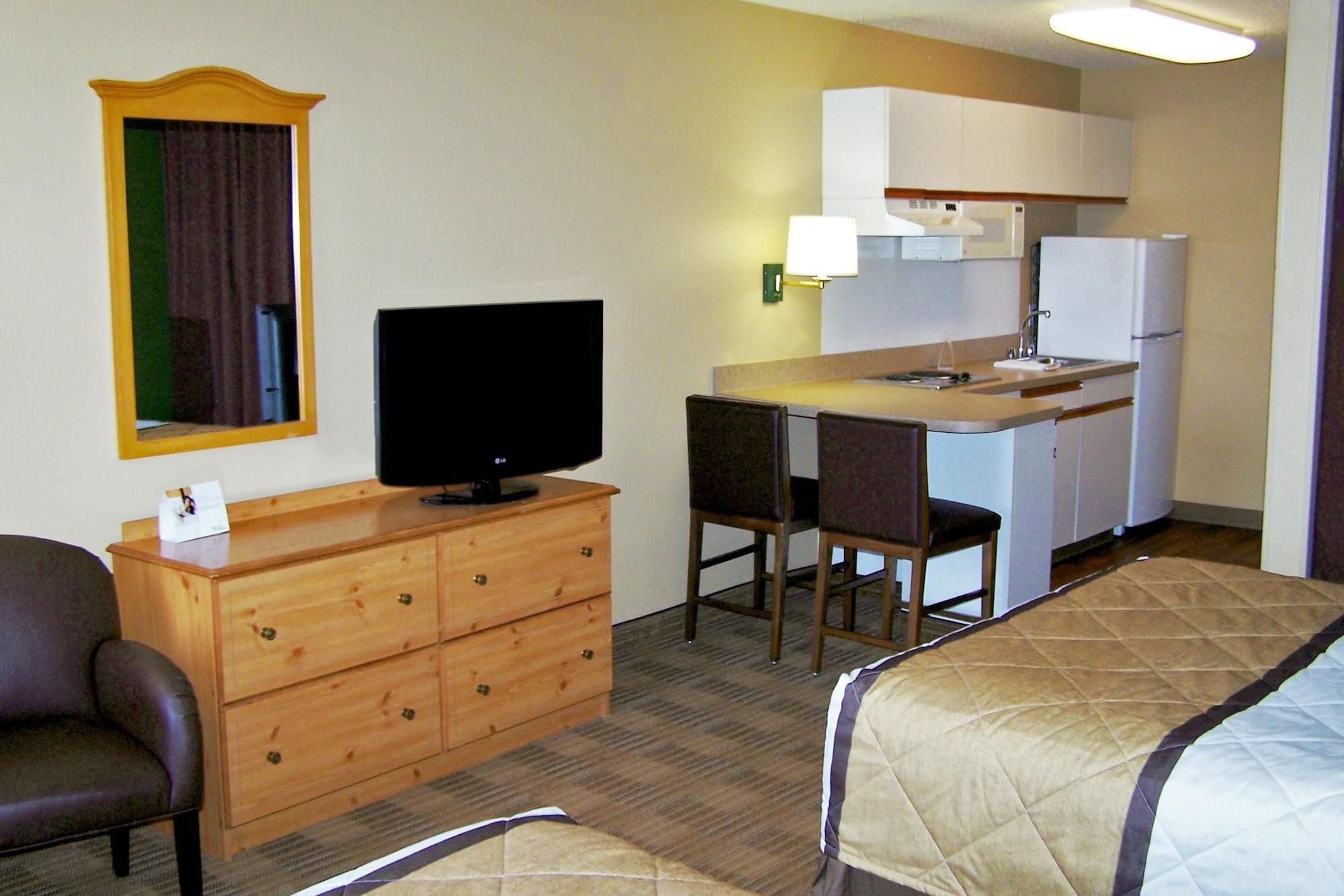 Extended Stay America Select Suites - St Louis - Airport - Central Bridgeton Exterior photo