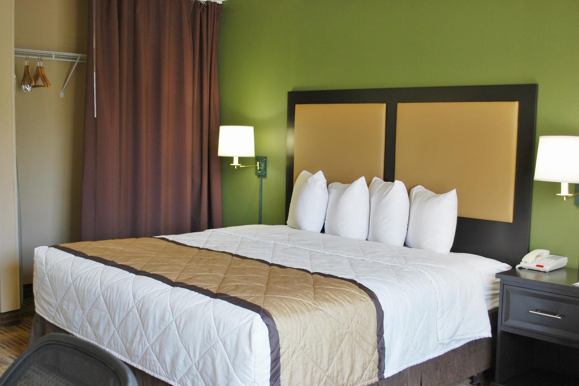 Extended Stay America Select Suites - St Louis - Airport - Central Bridgeton Exterior photo