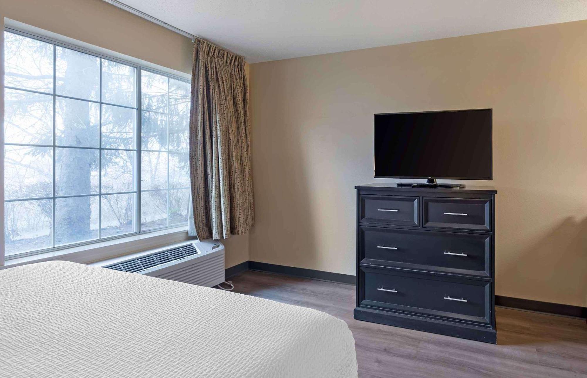 Extended Stay America Select Suites - St Louis - Airport - Central Bridgeton Exterior photo