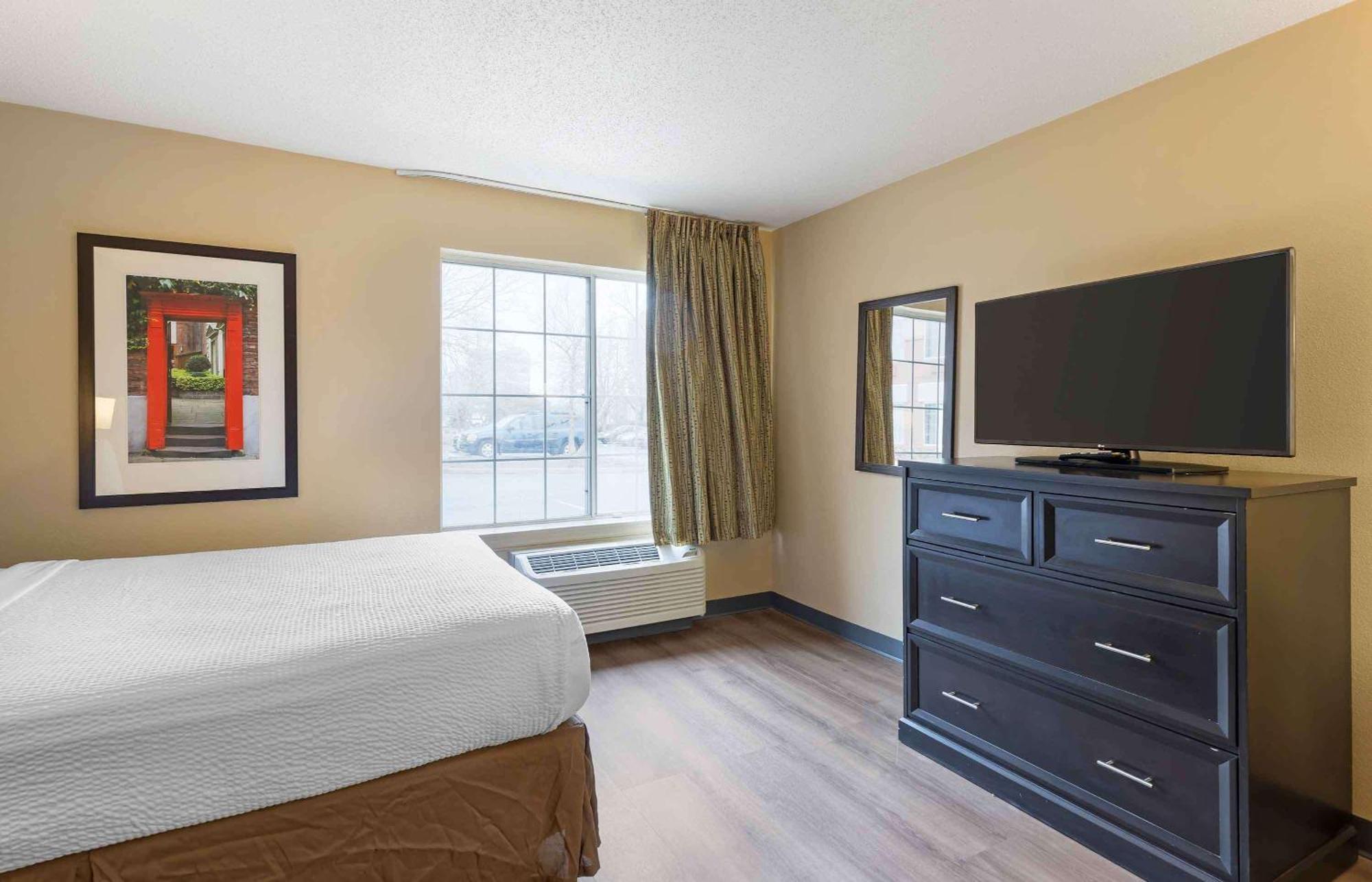 Extended Stay America Select Suites - St Louis - Airport - Central Bridgeton Exterior photo