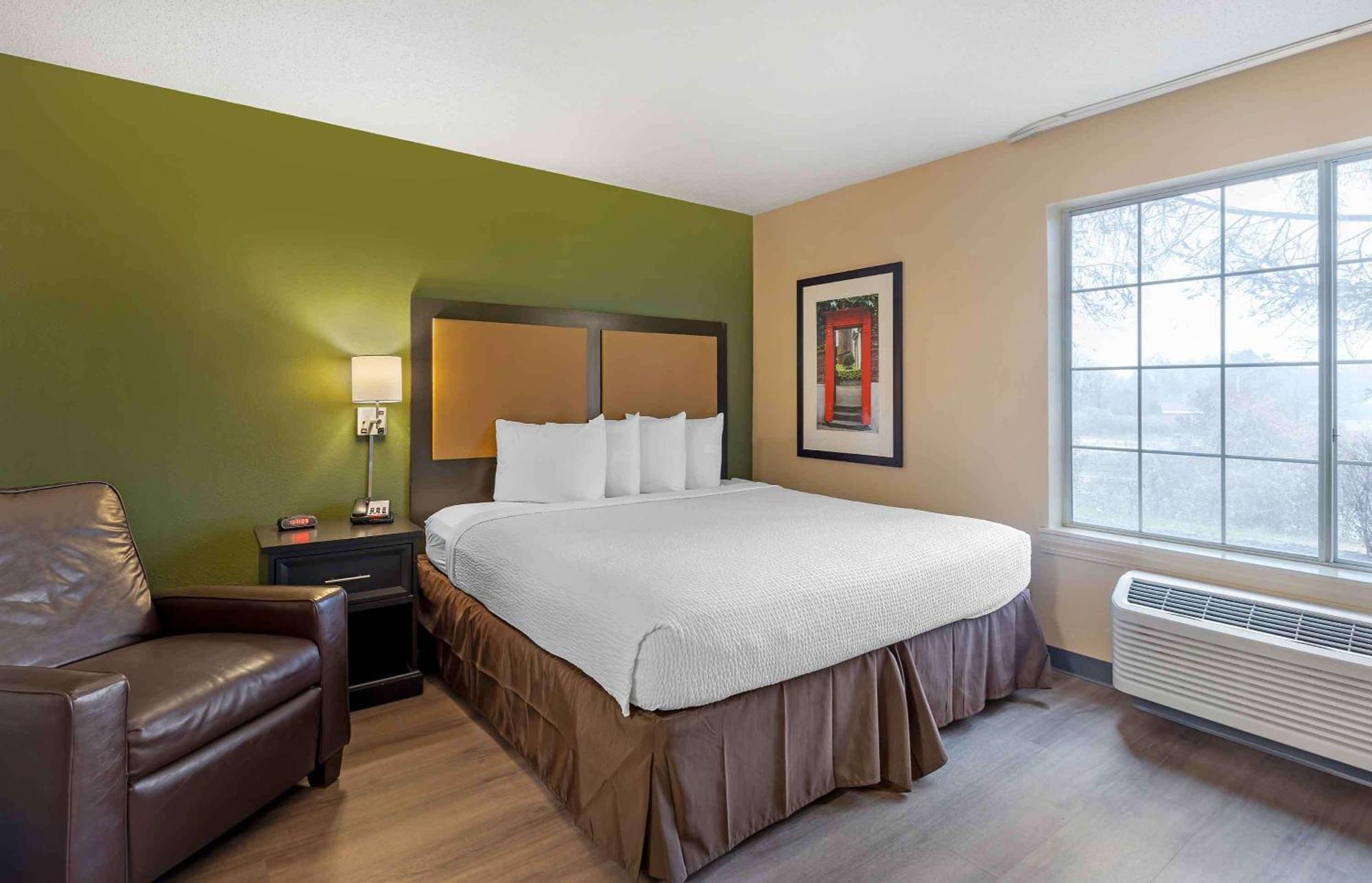 Extended Stay America Select Suites - St Louis - Airport - Central Bridgeton Exterior photo