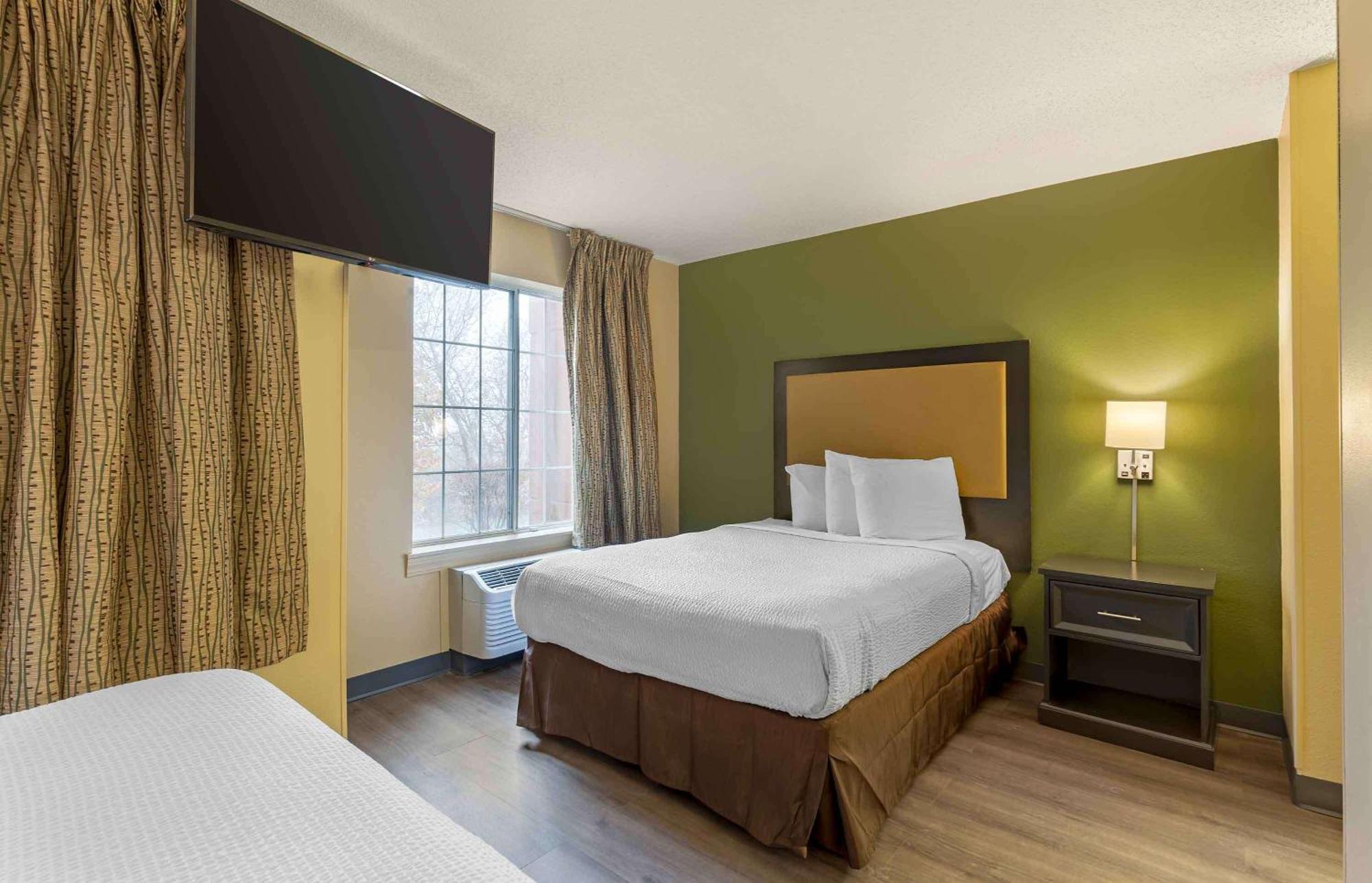 Extended Stay America Select Suites - St Louis - Airport - Central Bridgeton Exterior photo